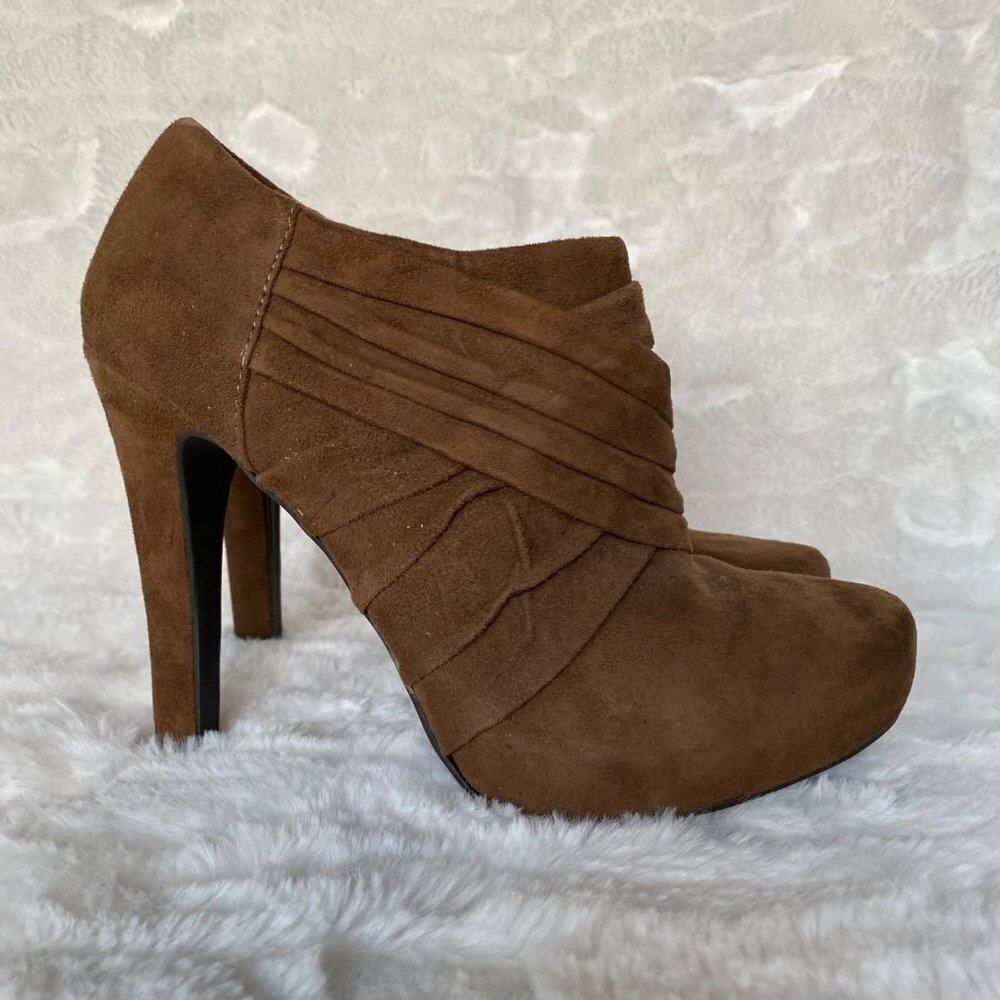 Gianni Bini Brown Suade Heel Booties Sz 7M - Picture 3 of 9